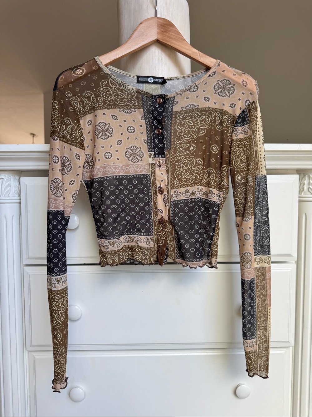 Daisy Street Bandana Patchwork Mesh Long Sleeve Crop Top Size US 2
